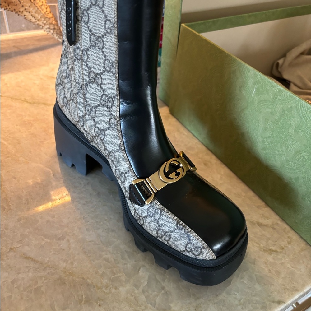 Gucci Interlocking Horsebit Boot Size 8.5